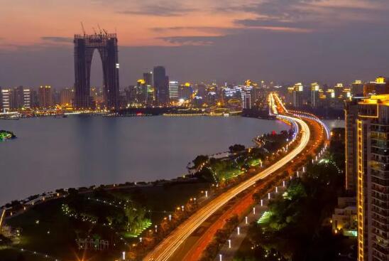 苏州打造涉外法治建设特色工作品牌，一中心一基地。